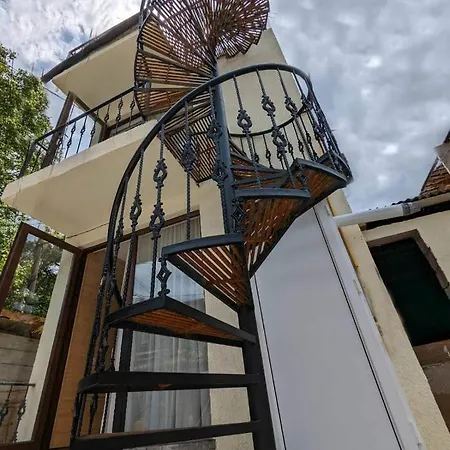 Dati Borjomi Exterior photo